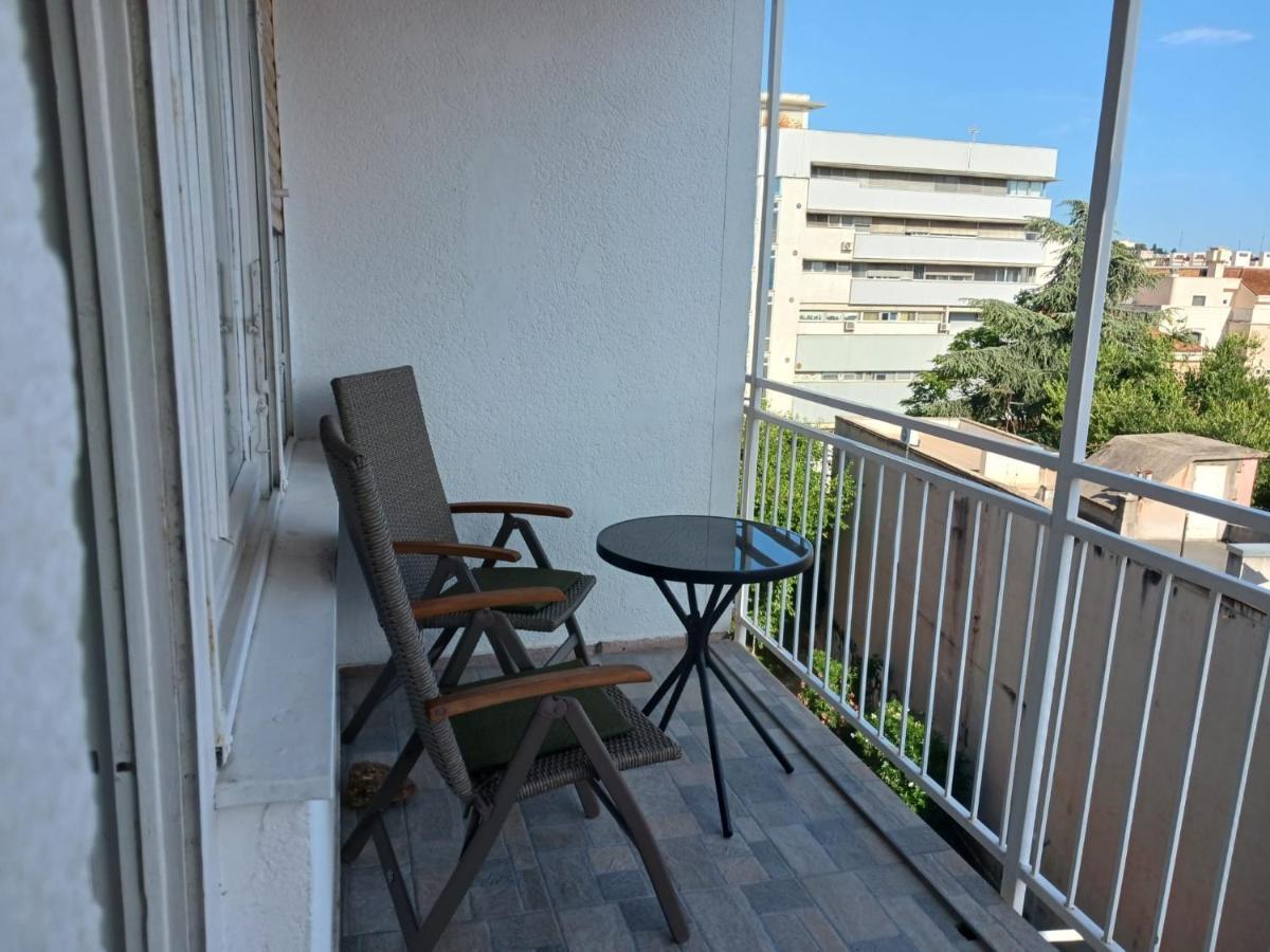 Room With Private Toilet And Terrace In City Center In Shared Apartment Split Exterior foto