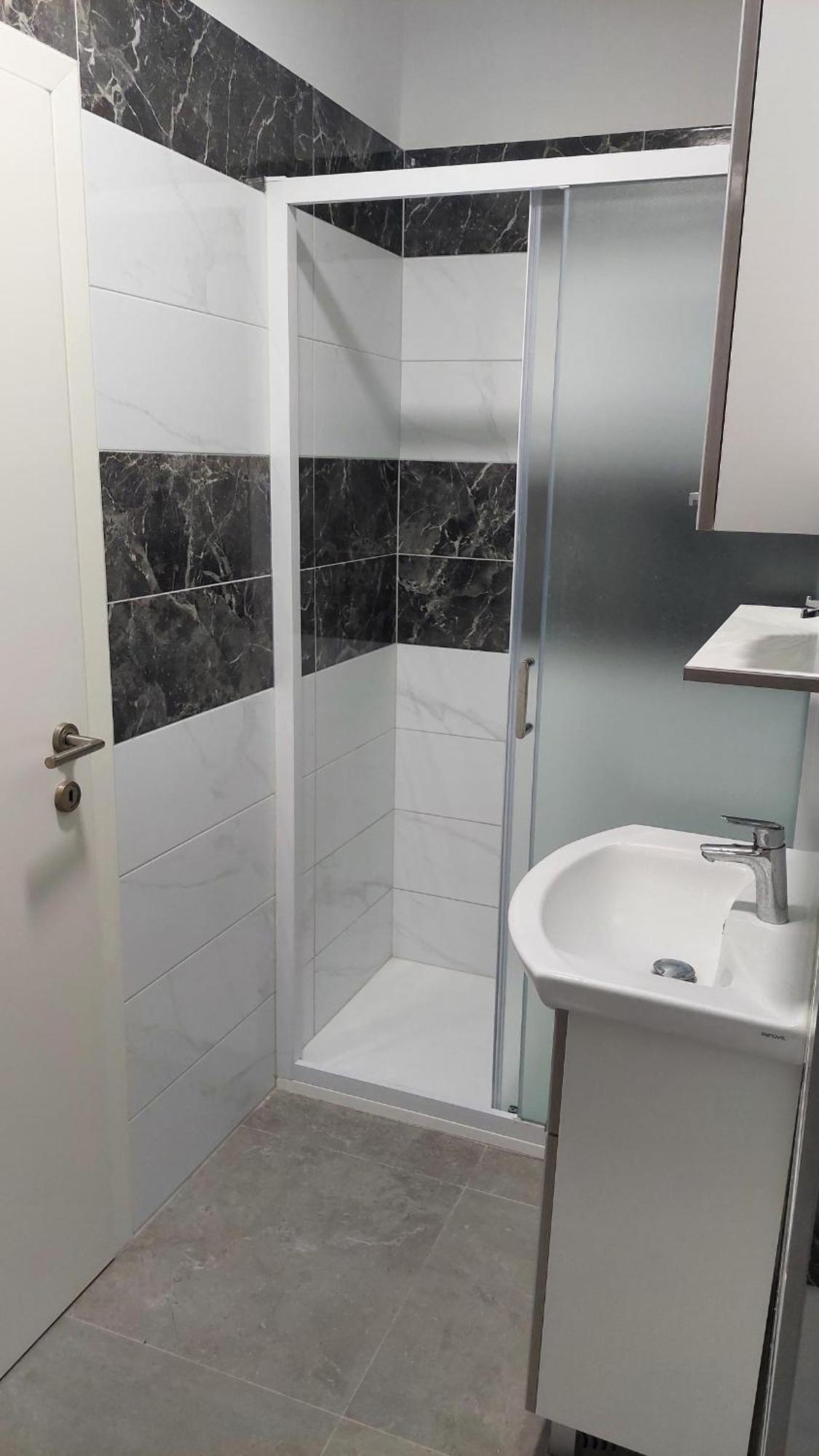 Room With Private Toilet And Terrace In City Center In Shared Apartment Split Exterior foto