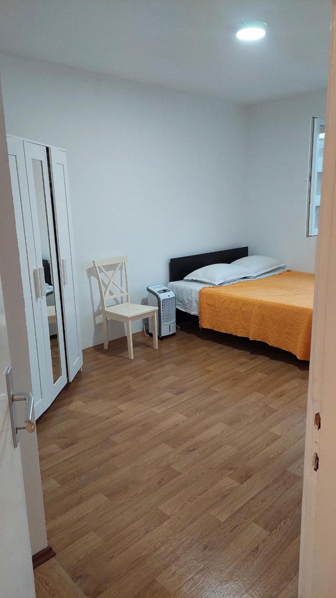 Room With Private Toilet And Terrace In City Center In Shared Apartment Split Exterior foto